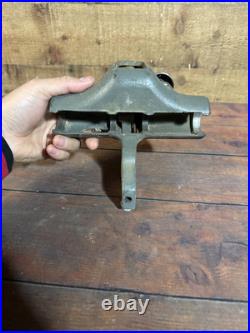 Delta Table Saw Cast Iron Head Assembly ONLY for 27 Fence 1.38 (35MM) Rail Delta Table Saw Cast Iron Head Assembly ONLY for 27 Fence 1.38 (35MM) Rail