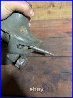 Delta Table Saw Cast Iron Head Assembly ONLY for 27 Fence 1.38 (35MM) Rail Delta Table Saw Cast Iron Head Assembly ONLY for 27 Fence 1.38 (35MM) Rail