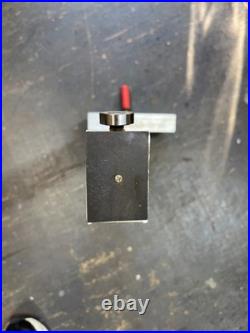 Guide Rail Saw Fence with Ball Bearing