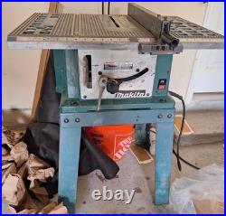 Makita 2708 with stand and fence