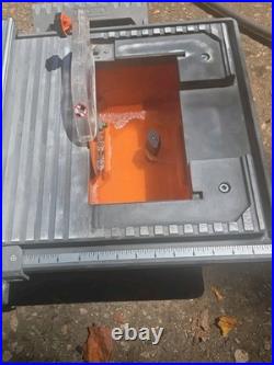 RIDGID 7 6.5A Corded Table Top Wet Tile Saw